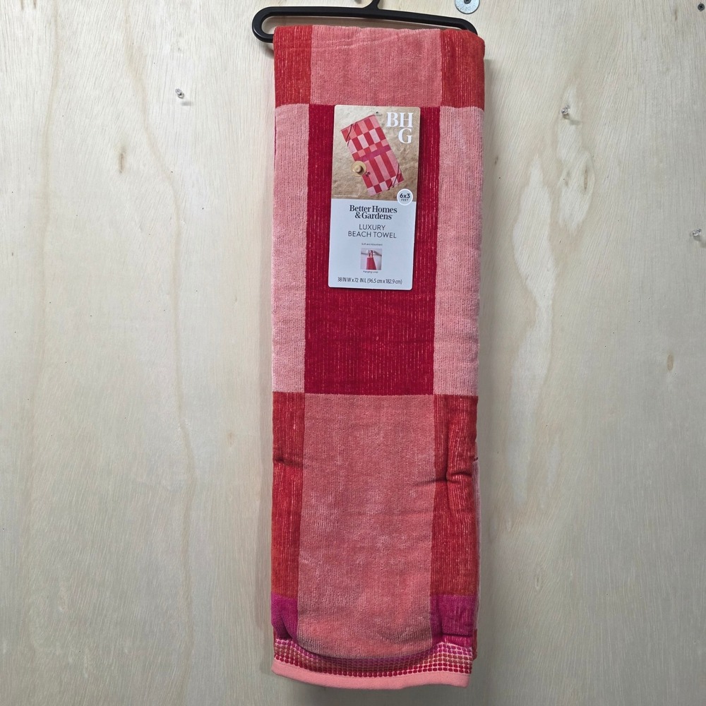 Better Homes & Gardens Luxury Beach Towel Red Pink Checkered 38x72 Oversized NEW